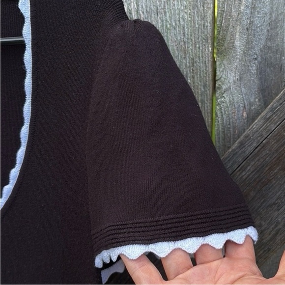 NWT Express Puff Sleeve Scallop Trim
Sweater Dress Black White Size XL - Picture 3 of 9